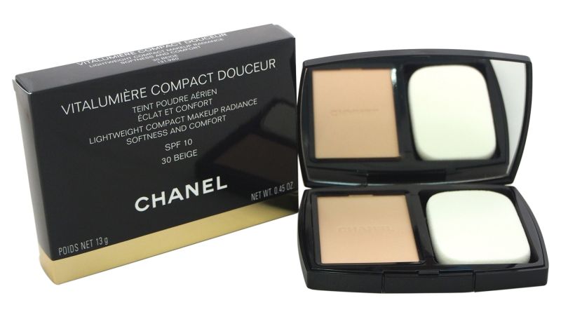 Chanel Vitalumiere Compact Douceur